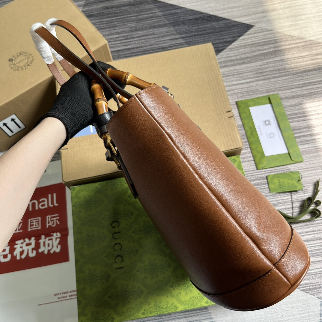 Gvc*1 DIANA MEDIUM TOTE BAG Cuir 31W x 27H x 15D CM