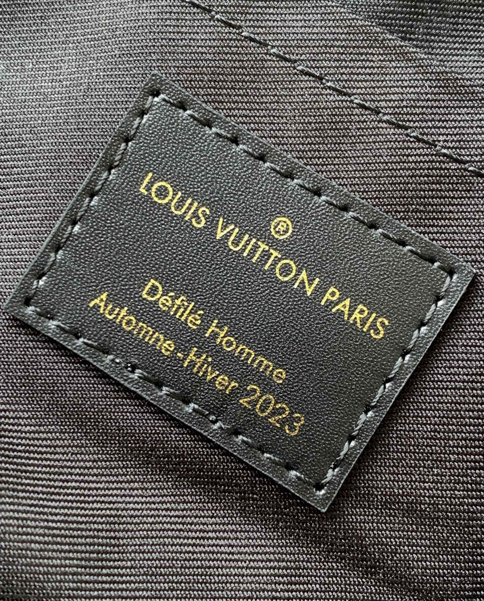 L0vis Vvtt0n Keepall Bandoulière 25 M46701 9.8 x 5.9 x 4.3 inches