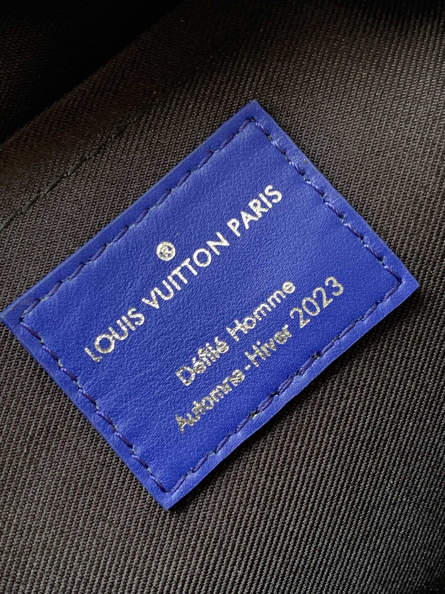 L0vis Vvtt0n Keepall Bandoulière 25 M46678 9.8 x 5.9 x 4.3 inches