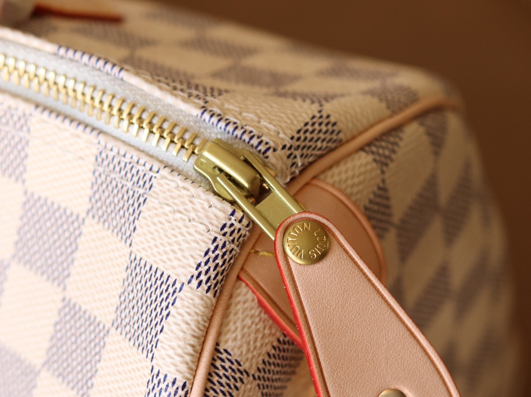 L0vis Vvtt0n N41370 Speedy 30