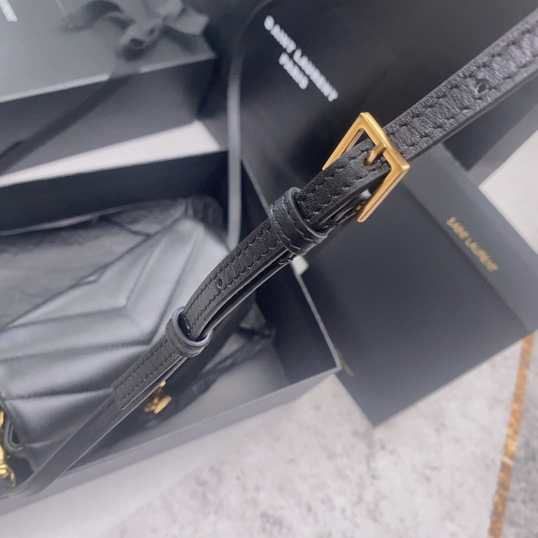 Y51 TOY LOULOU IN QUILTED LEATHER BLACK 7.9 X 5.5 X 3 INCHES