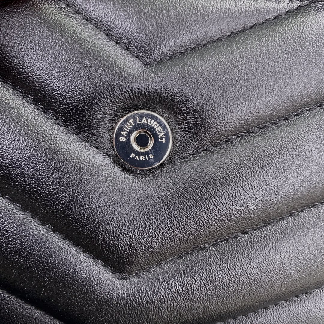 Y51 TOY LOULOU IN QUILTED LEATHER BLACK SILVER 7.9 X 5.5 X 3 INCHES