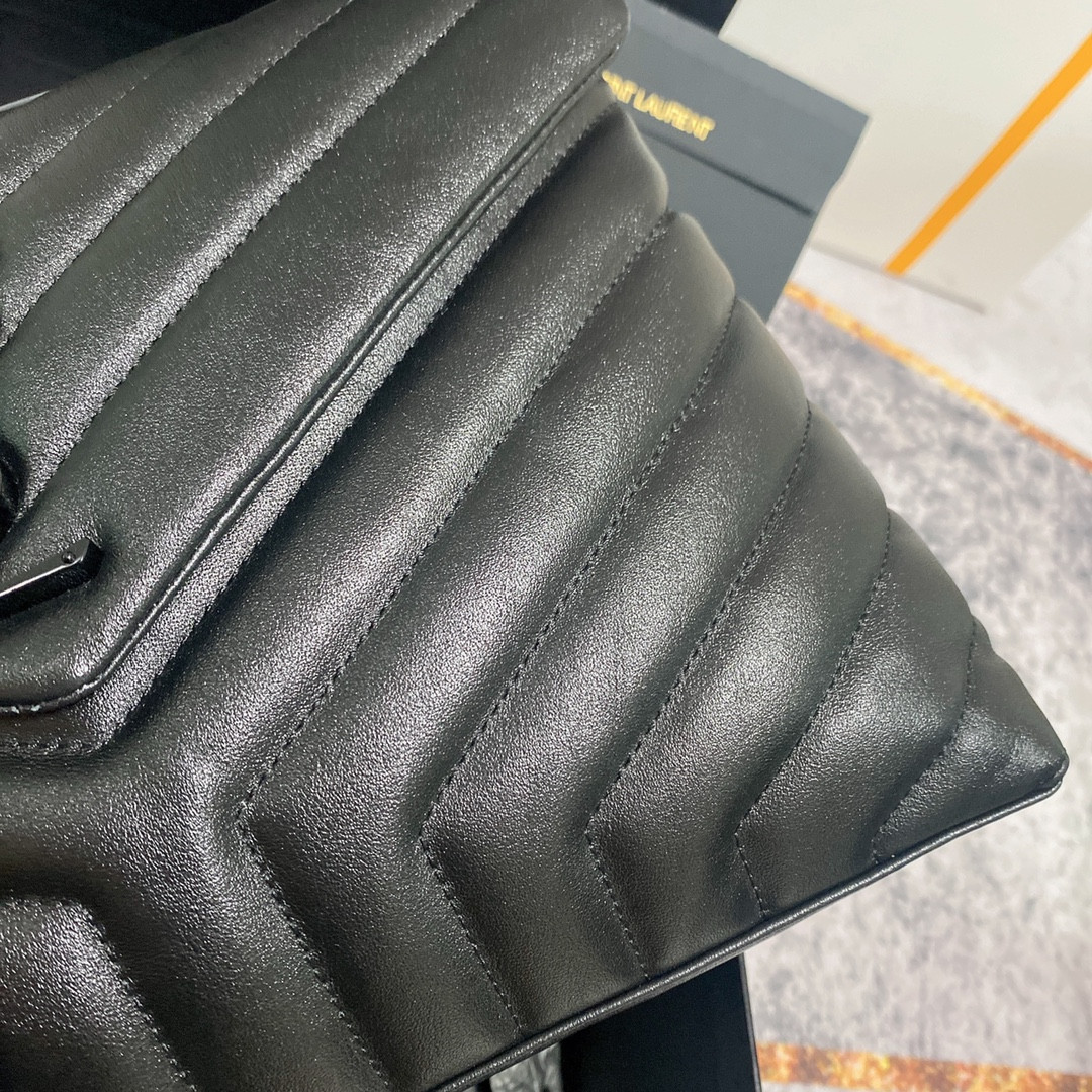 Y51 LOULOU MEDIUM IN QUILTED LEATHER ALL BLACK 12.5 X 8.6 X 3.5 INCHES