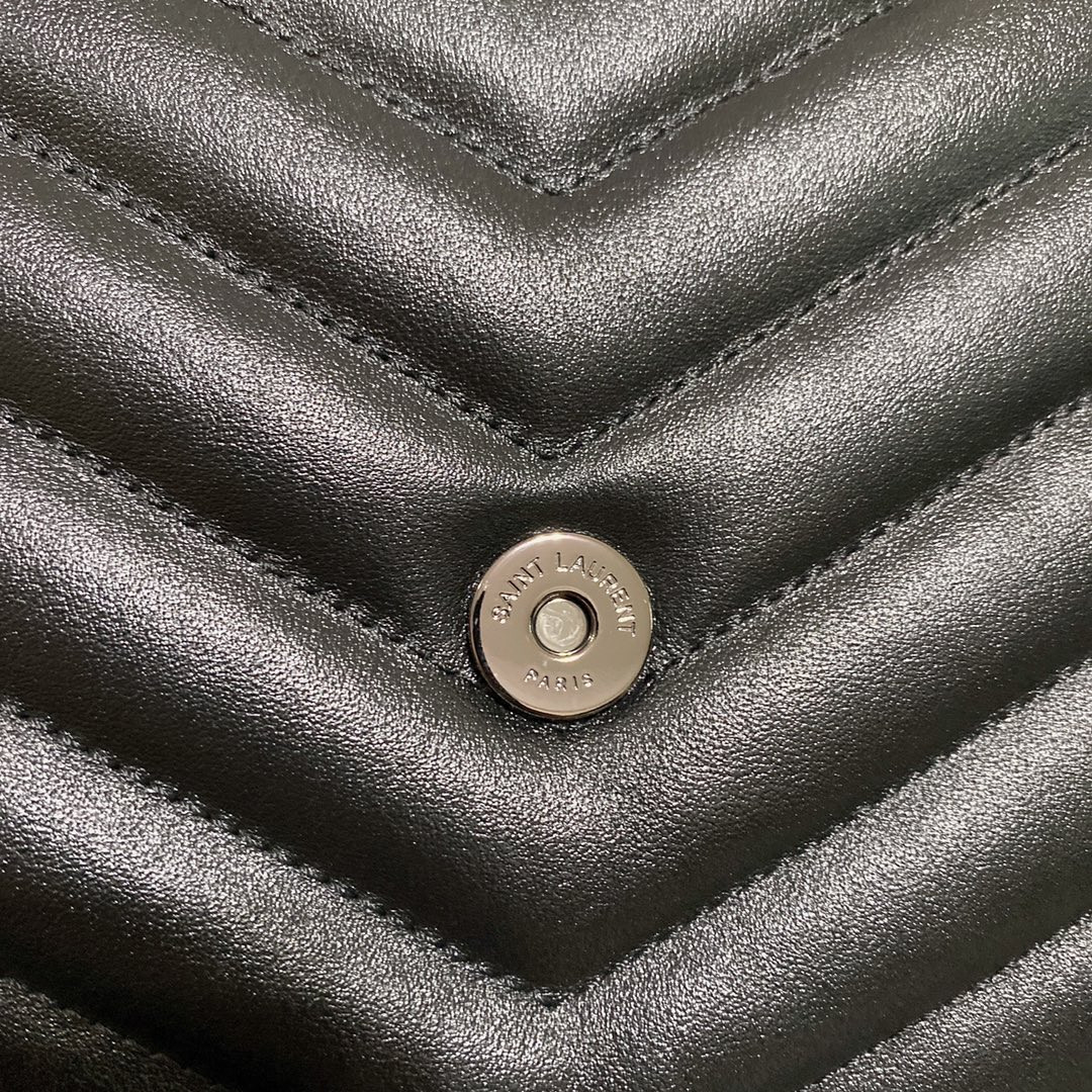 Y51 LOULOU MEDIUM IN QUILTED LEATHER ALL BLACK 12.5 X 8.6 X 3.5 INCHES