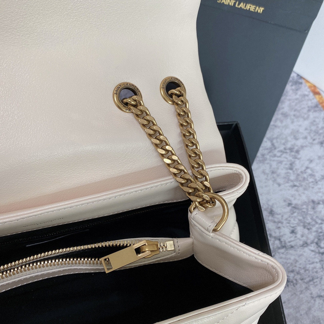 Y51 LOULOU MEDIUM IN QUILTED LEATHER BLANC VINTAGE 12.5 X 8.6 X 3.5 INCHES