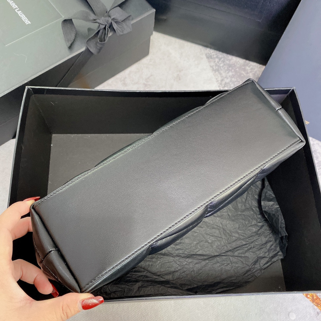 Y51 PUFFER SMALL IN NAPPA LEATHER ALL BLACK 11.4 X 6.6 X 4.3 INCHES