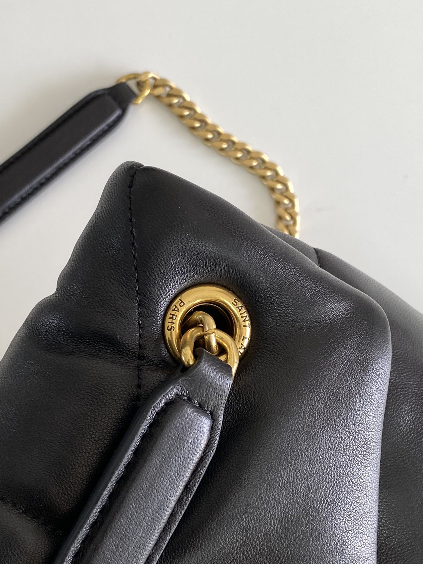 Y51 PUFFER MEDIUM IN NAPPA LEATHER BLACK 13.7 X 9 X 5.3 INCHES