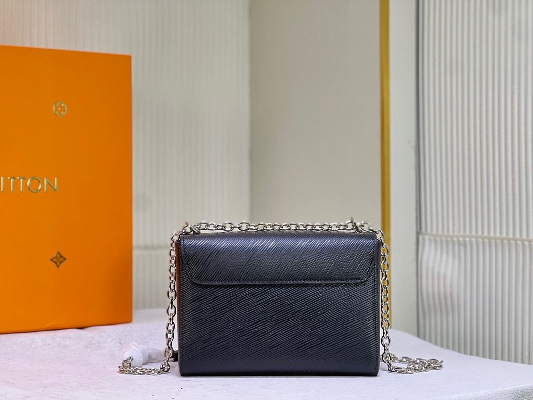 L0vis Vvtt0n Twist MM Black 9.1 x 6.7 x 3.7 inches