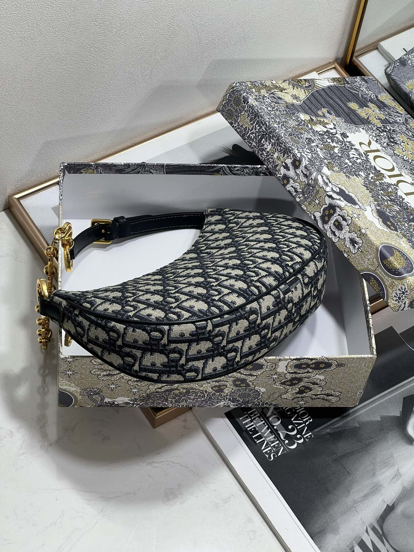 D10r CD Lounge bag blue D10r oblique jacquard 26 x 15x 5.5 cm