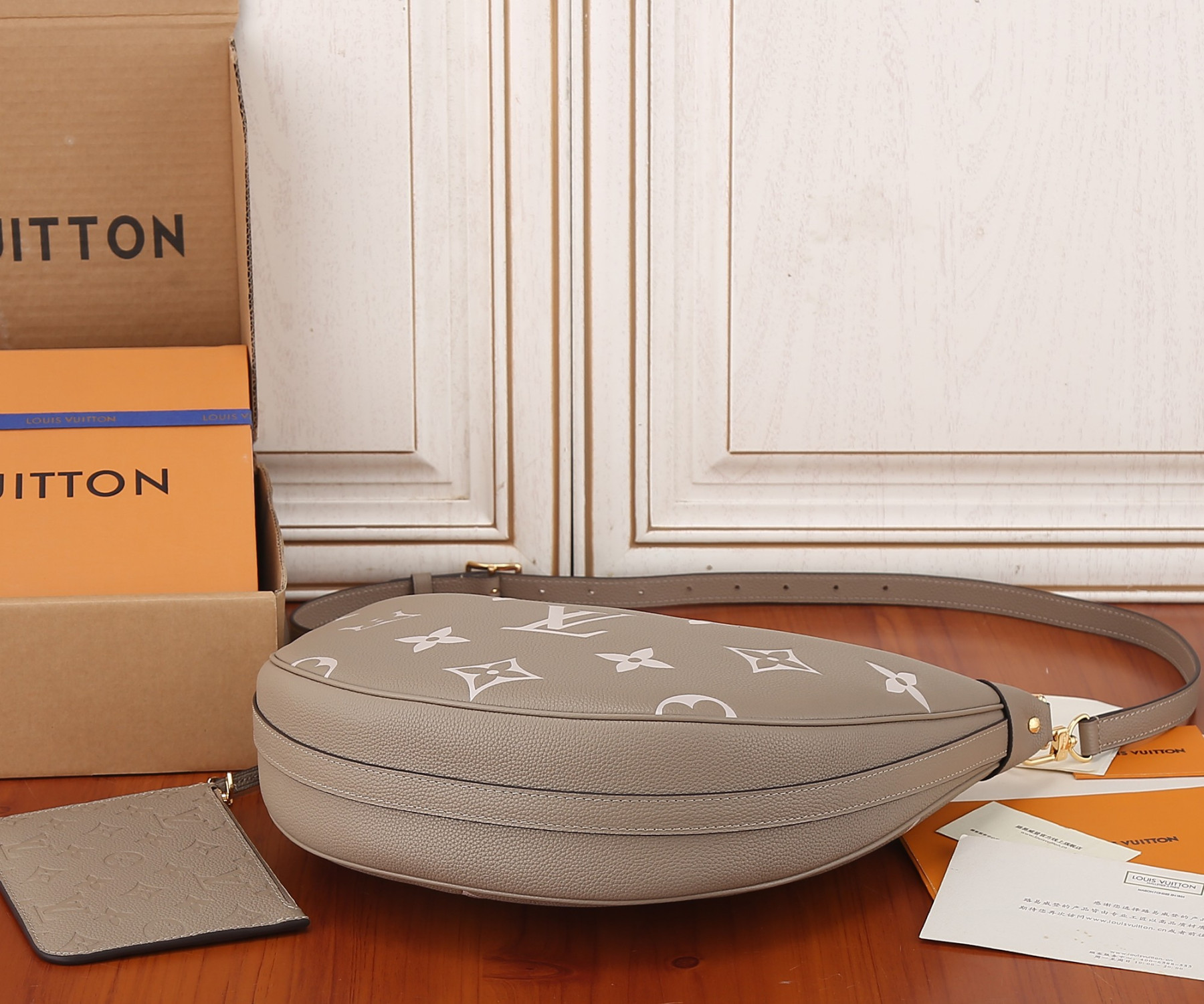 LV Loop Hobo M46738 15 x 10.2 x 3.9 inches