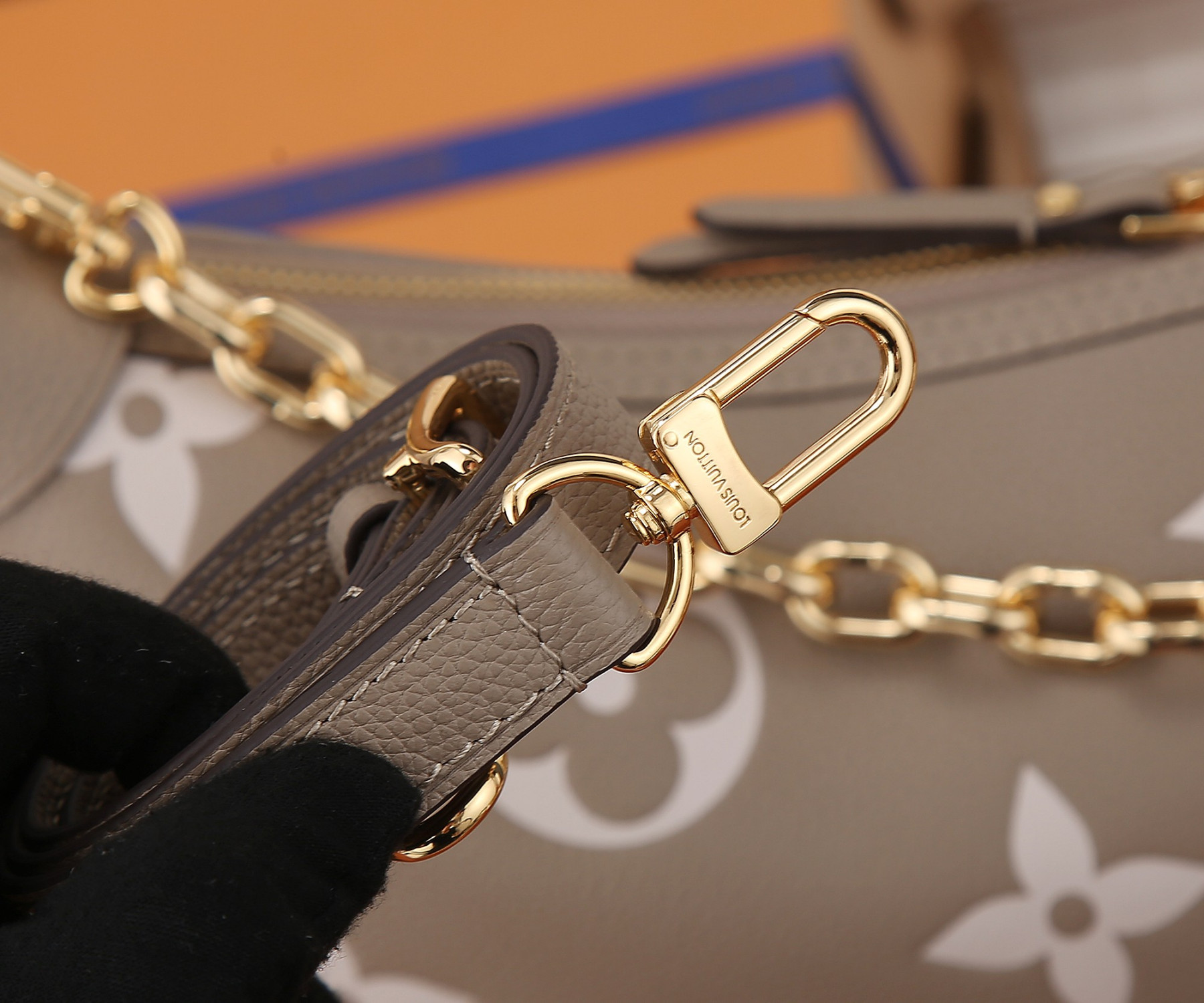 LV Loop Hobo M46738 15 x 10.2 x 3.9 inches