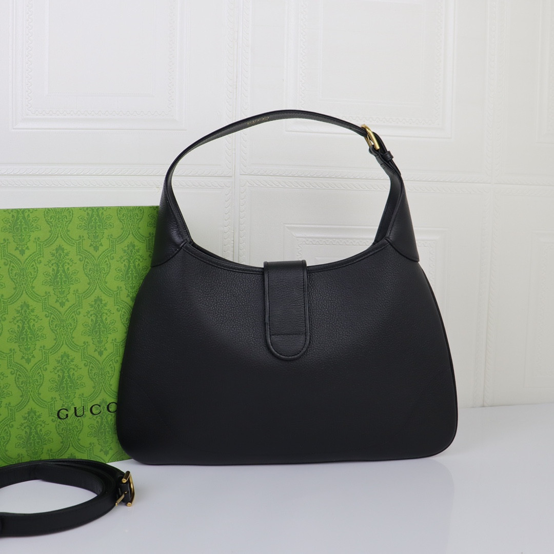 Gvc*1 APHRODITE MEDIUM SHOULDER BAG W15.3" x H15" x D.8"