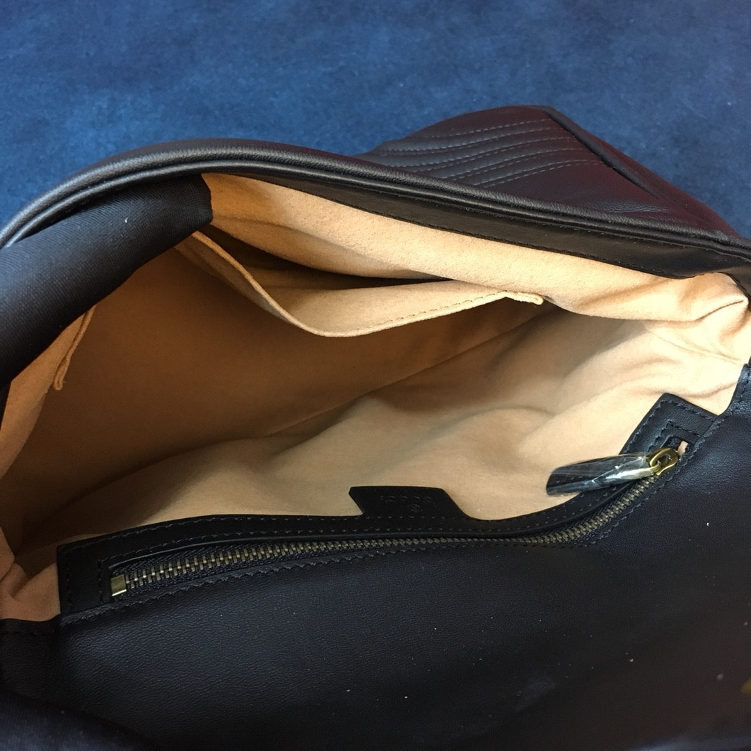 Gvc*1 GG MARMONT SMALL SHOULDER BAG BLACK 10"W x 6"H x 3"D