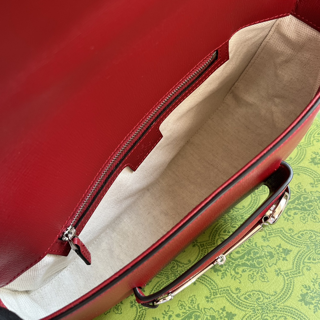 Gvc*1 HORSEBIT 1955 SMALL SHOULDER BAG RED 10.4"W x 6.7-4.1"H x 3.1-1.6"D