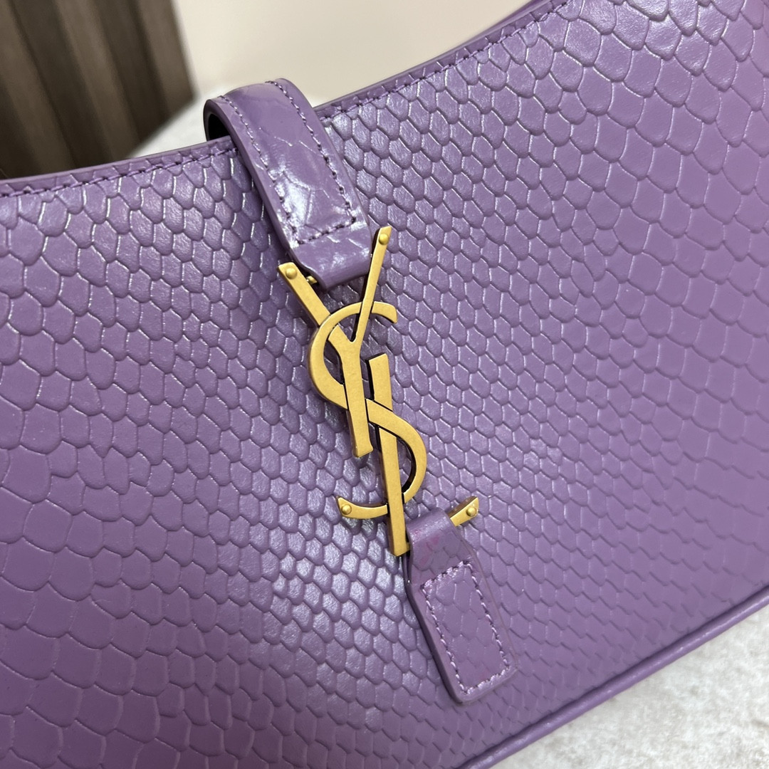 Y51 LE 5 À 7 IN CROCODILE-EMBOSSED LEATHER purple 9 X 6.3 X 2.5 INCHES