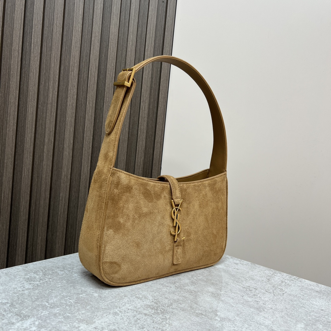 Y51 LE 5 À 7 IN SUEDE BROWN 9 X 6.3 X 2.5 INCHES