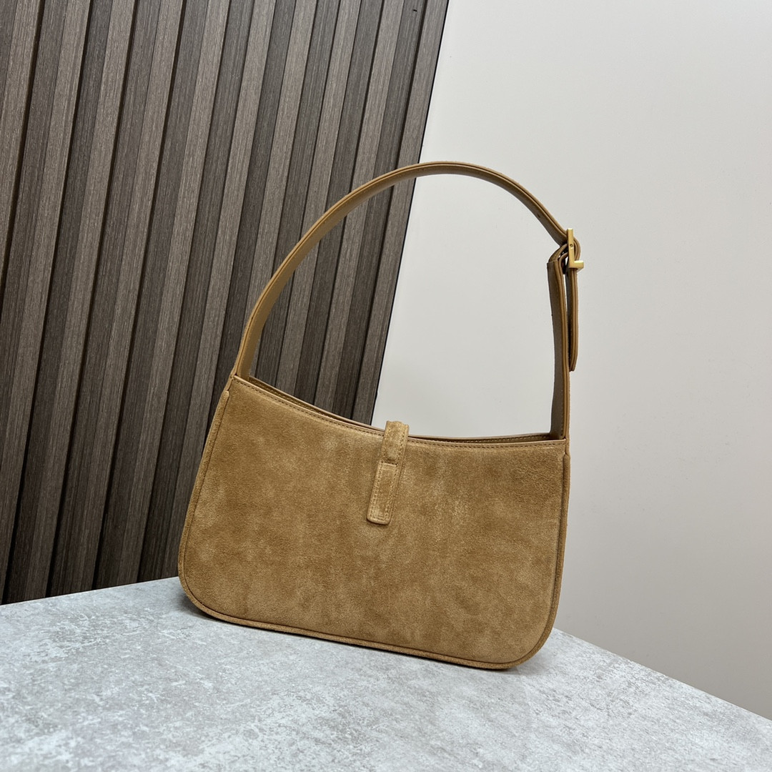 Y51 LE 5 À 7 IN SUEDE BROWN 9 X 6.3 X 2.5 INCHES