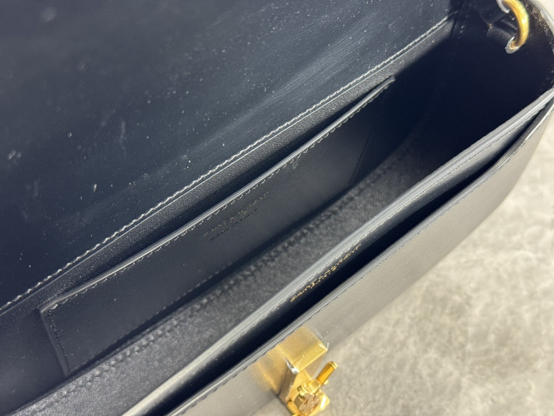 Y51 MINI VOLTAIRE IN BOX Sa1nt Lau*nt 8.3" X 4.3" X 1.8"