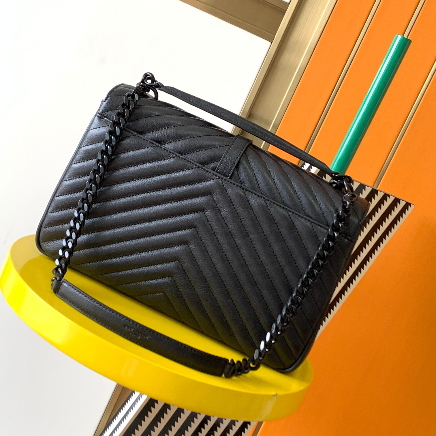 Y51 COLLEGE LARGE IN QUILTED LEATHER BLACK 32X21X8 CM