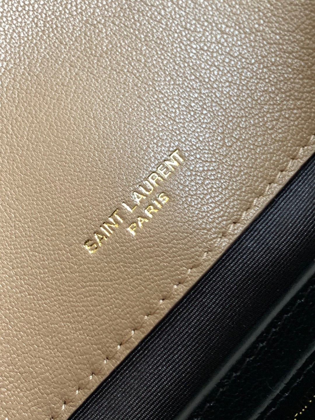 Y51 COLLEGE MEDIUM IN QUILTED LEATHER BROWN 9.4 X 6.6 X 2.5 INCHES