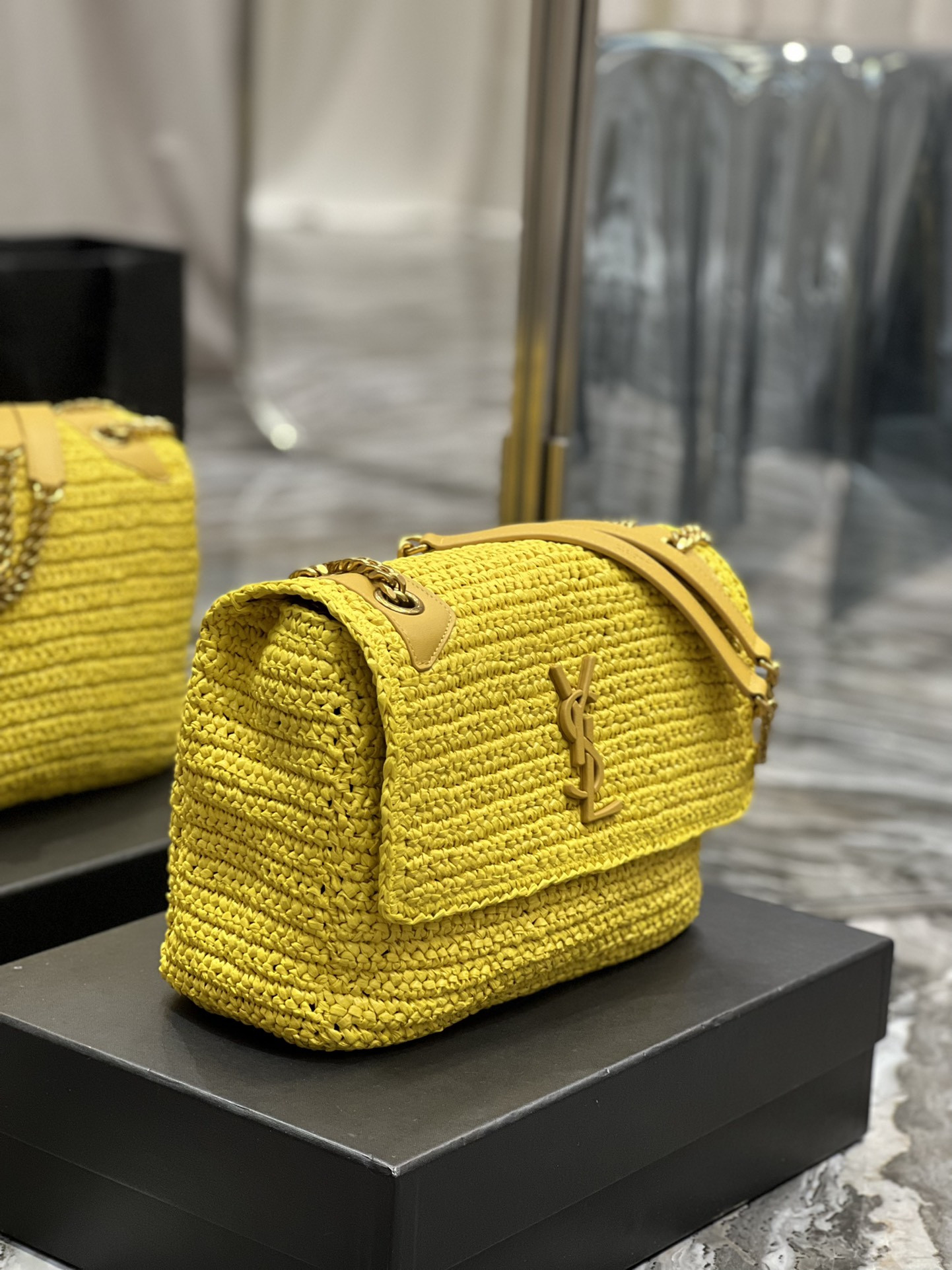 Y51 NIKI MEDIUM CHAIN BAG IN RAFFIA AND LEATHER YELLOW 11 X 7.8 X 3.3 INCHES