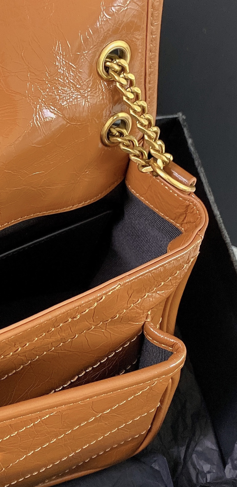 Y51 NIKI BABY IN VINTAGE LEATHER LIGHT CARAMEL 8.2 X 6 X 2.9 INCHES