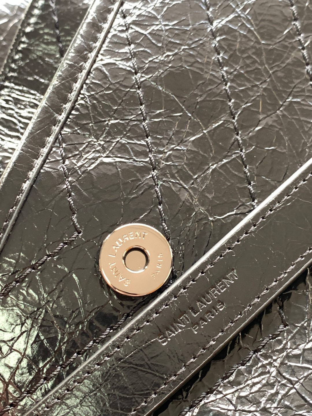 Y51 NIKI LARGE IN VINTAGE LEATHER 12.5 X 9 X 3.5 INCHES