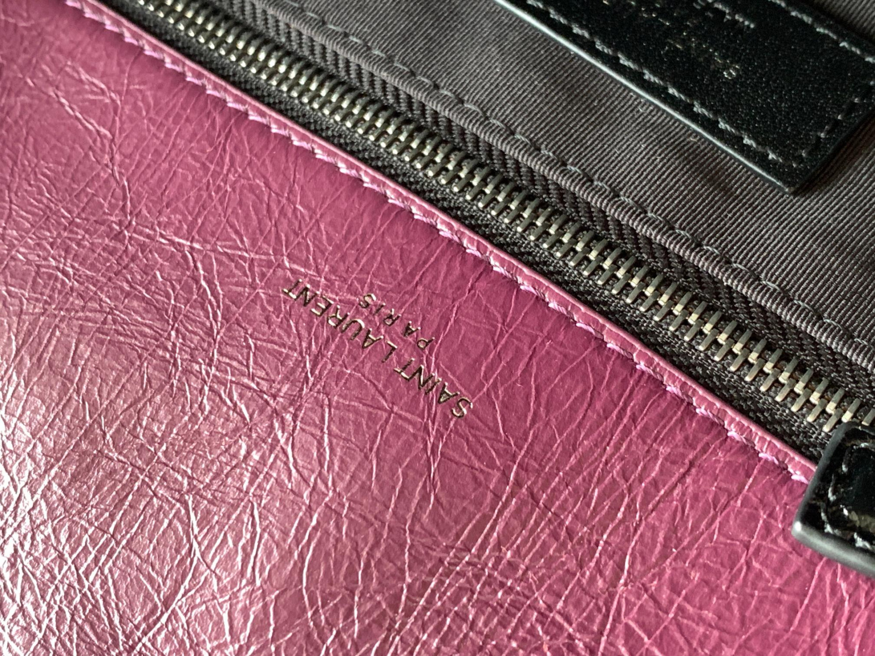 Y51 NIKI MEDIUM IN VINTAGE LEATHER PURPLE 11 X 7.8 X 3.3 INCHES