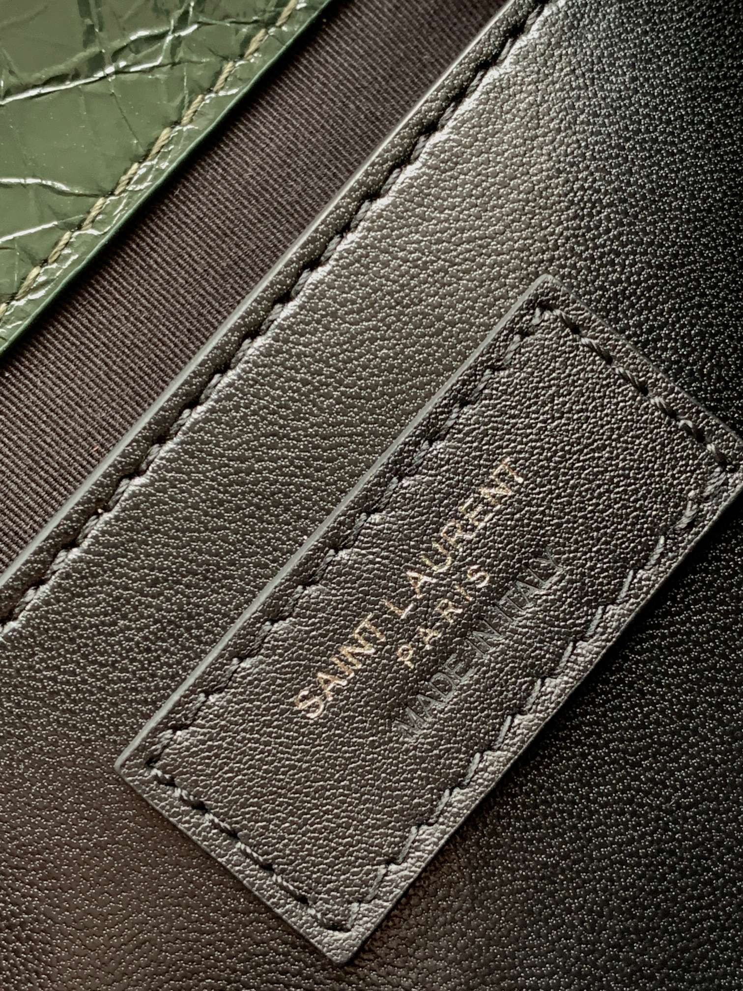 Y51 NIKI BABY IN VINTAGE LEATHER DARK GREEN 8.2 X 6 X 2.9 INCHES