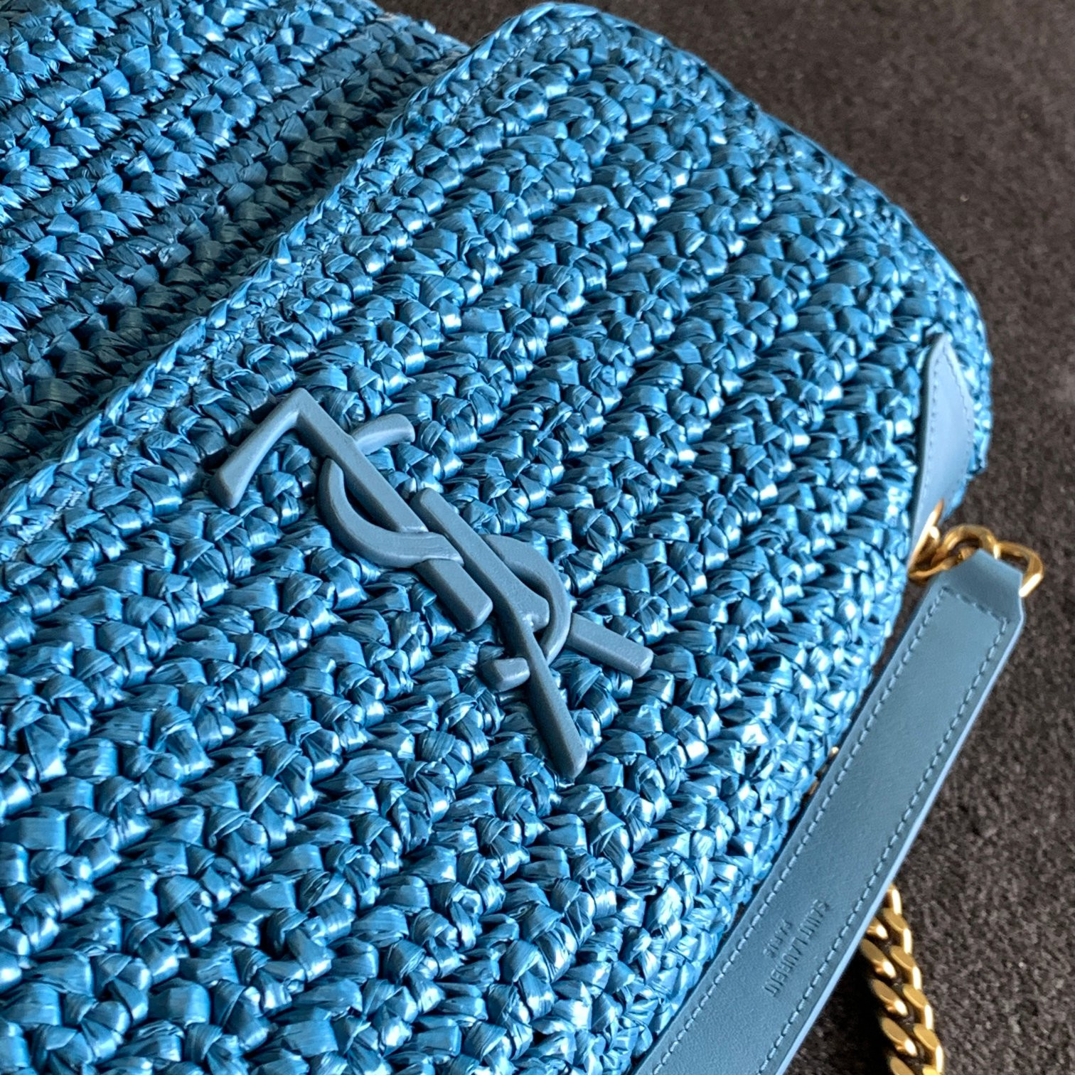Y51 NIKI MEDIUM CHAIN BAG IN RAFFIA AND LEATHER BLUE 11 X 7.8 X 3.3 INCHES