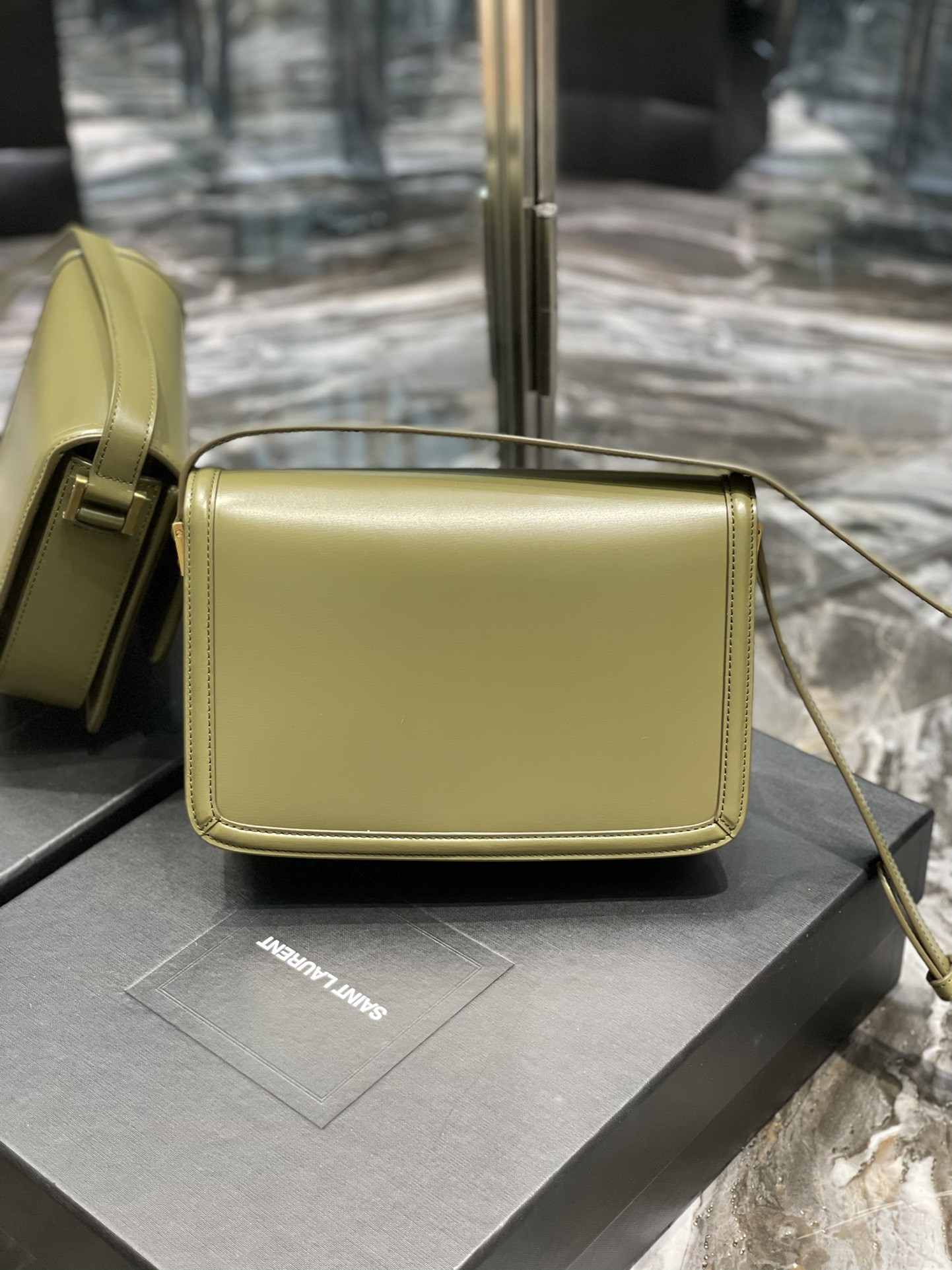 Y51 SOLFERINO MEDIUM SATCHEL IN BOX Sa1nt Lau*nt Avocado GREEN 9.1 X 6.3 X 2.4 INCHES