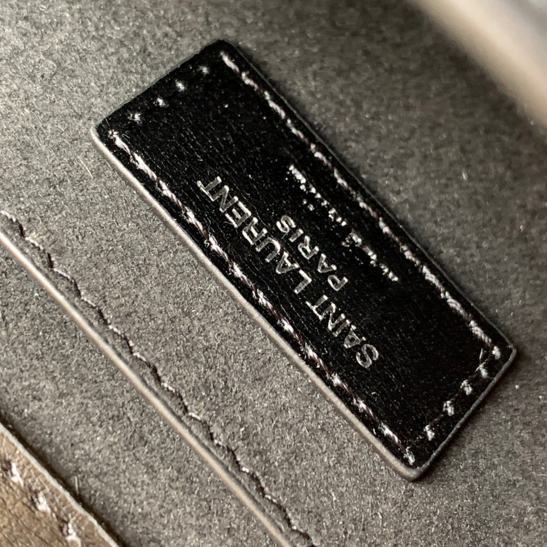 Y51 SUNSET MEDIUM IN SMOOTH LEATHER NOIR 8 X 6.2 X 2.5 INCHES