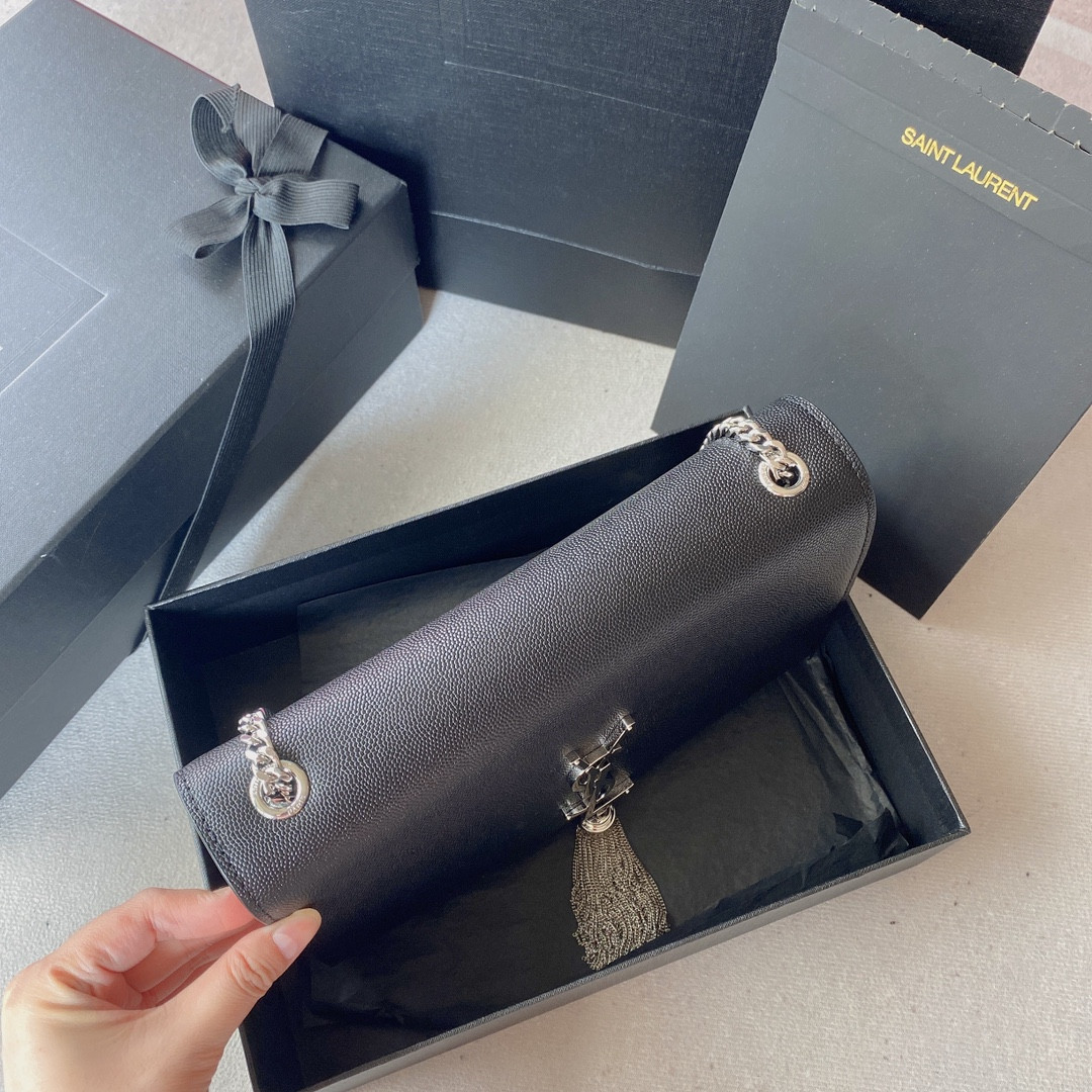 Y51 KATE MEDIUM IN GRAIN DE POUDRE EMBOSSED LEATHER BLACK SILVER 9.4 X 5.7 X 2.1 INCHES