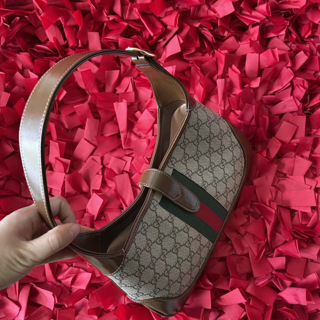 Gvc*1 JACKIE SMALL SHOULDER BAG 10.8"W x 7.5"H x 1.6"D