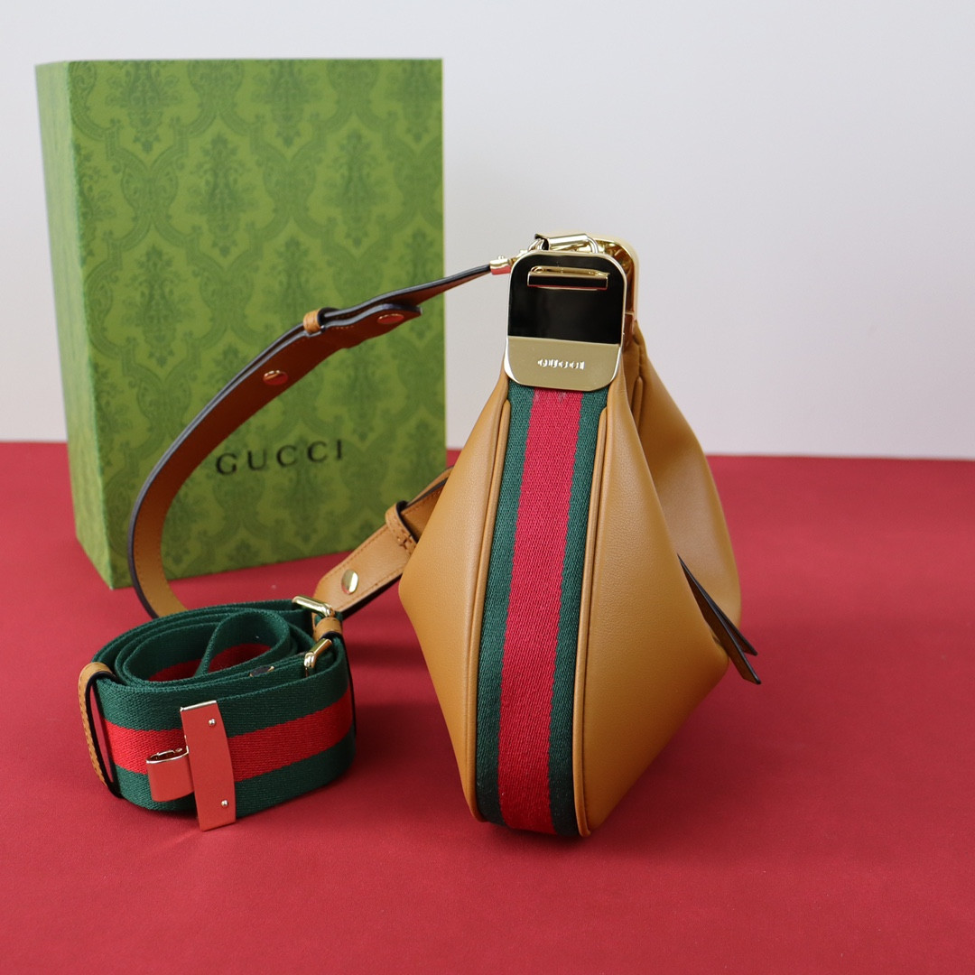 Gvc*1 ATTACHE SMALL SHOULDER BAG BROWN 9"W x 8.7"H x 2"D