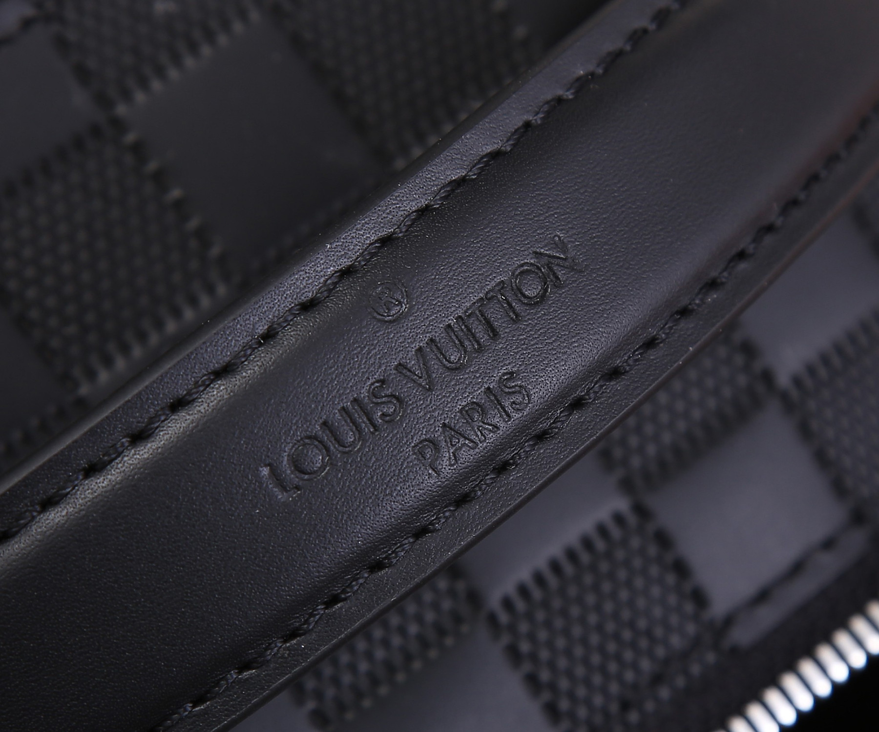 L0vis Vvtt0n N40501 Avenue Backpack 40 x 31 x 15 cm