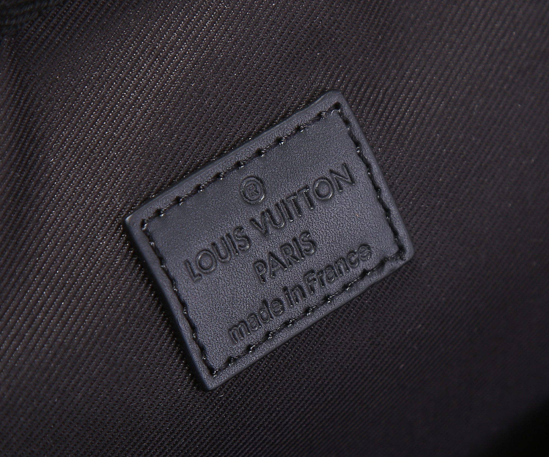 L0vis Vvtt0n N40501 Avenue Backpack 40 x 31 x 15 cm