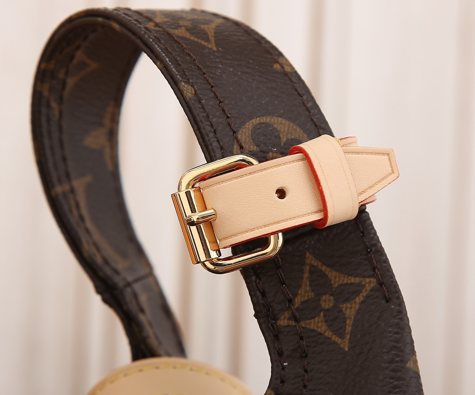 L0vis Vvtt0n M46816 Atlantis BB 17 x 17 x 7 cm