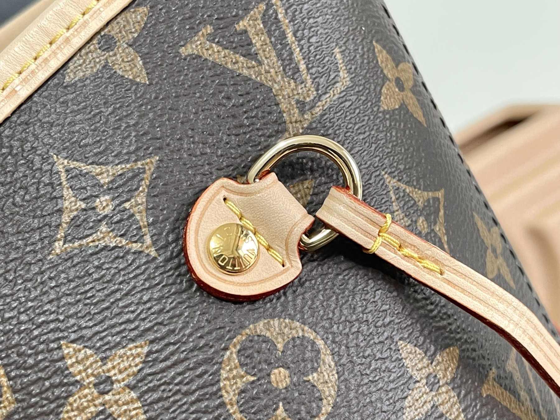 L0vis Vvtt0n M40995 Neverfull MM 12.6 x 11.4 x 6.7 inches Without Box