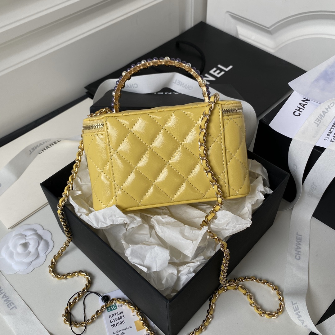 Ch**el 24P CHAIN LEATHER SQUARE BOX SHOULDER BAG YELLOW 16x10x8cm