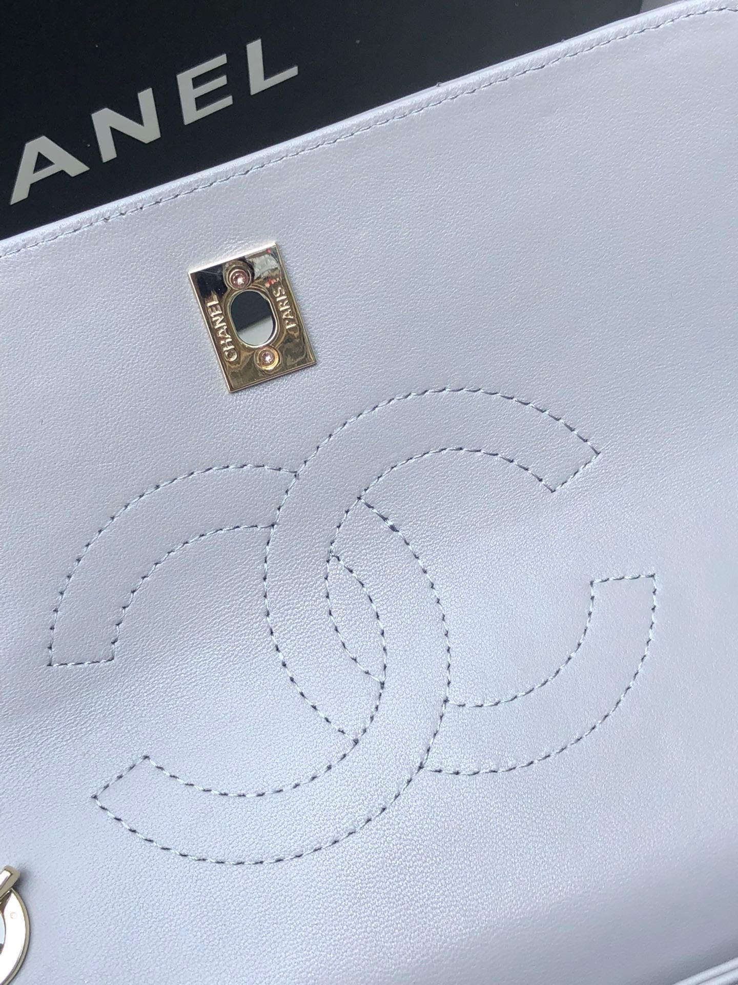 Ch**el FLAP BAG WITH TOP HANDLE GRAY 6.6 × 9.8 × 4.7 in