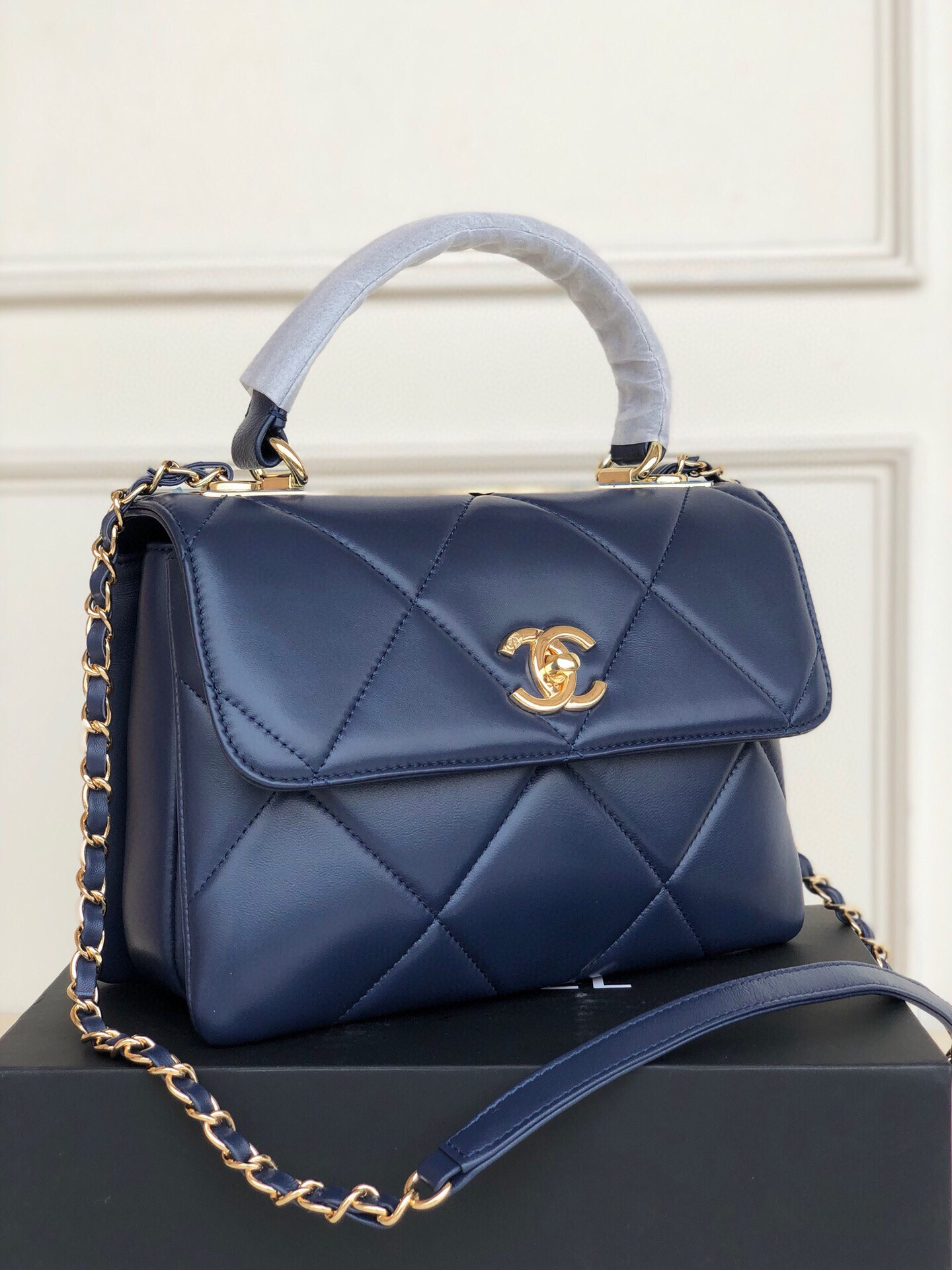 Ch**el FLAP BAG WITH TOP HANDLE 6.6 × 9.8 × 4.7 in