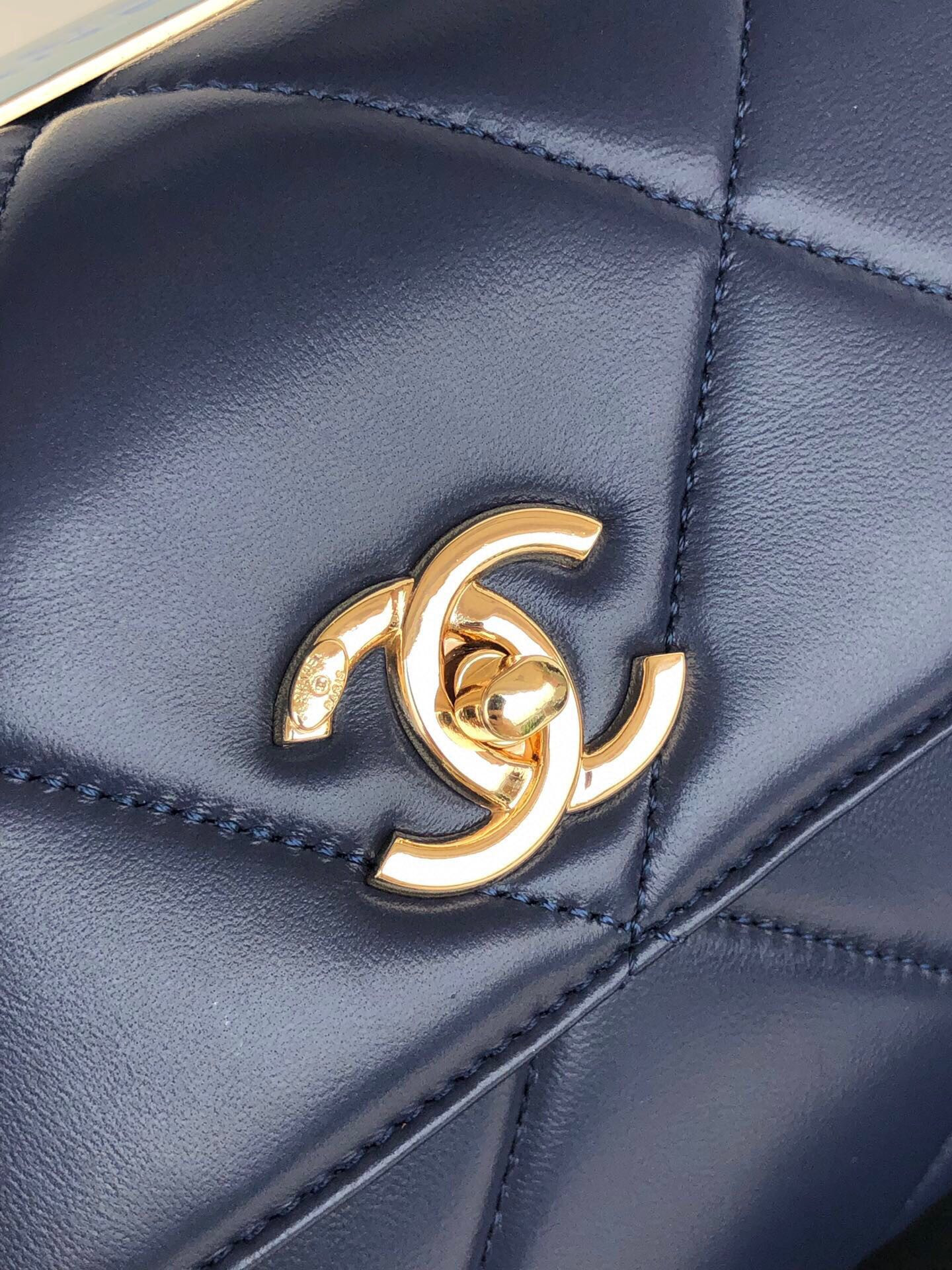 Ch**el FLAP BAG WITH TOP HANDLE 6.6 × 9.8 × 4.7 in