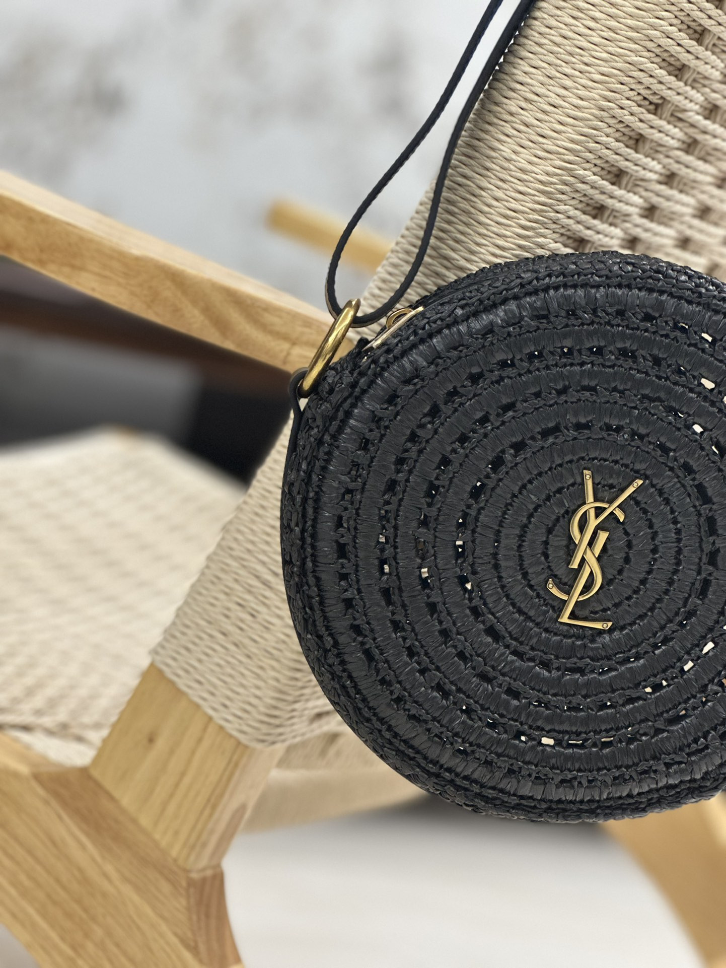 Y51 ROUND BAG IN RAFFIA AND VEGETABLE-TANNED LEATHER Color Black