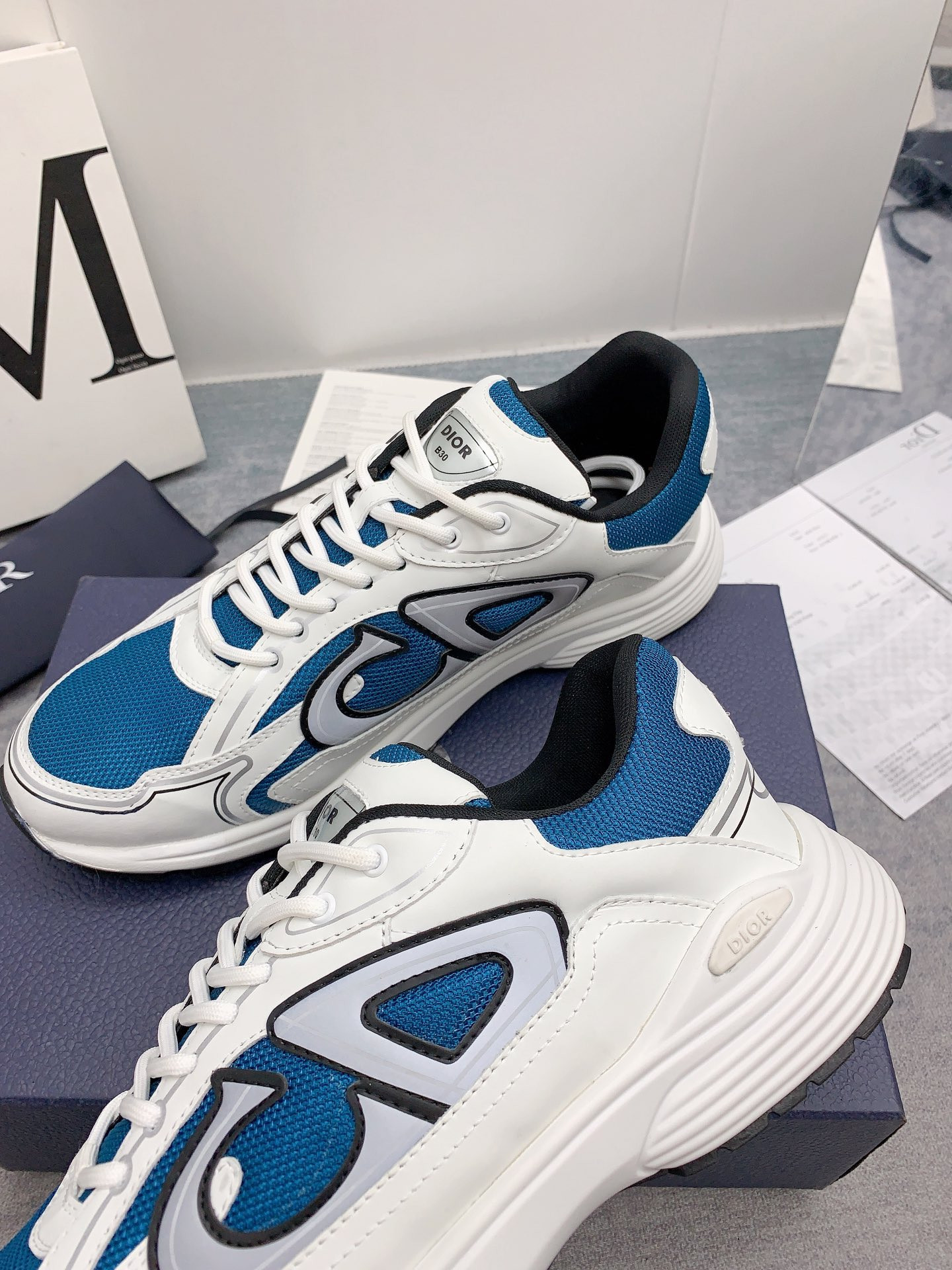 UA D10r B30 Blue Mesh White Technical Fabric