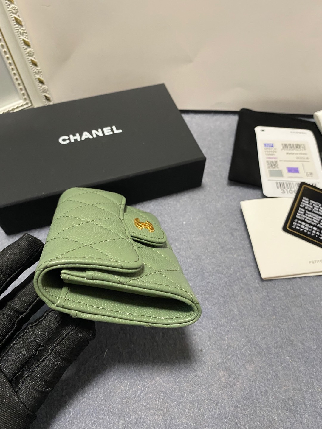 Ch**el CARD HOLDER 11.3 x 7.5 x 2.5 cm