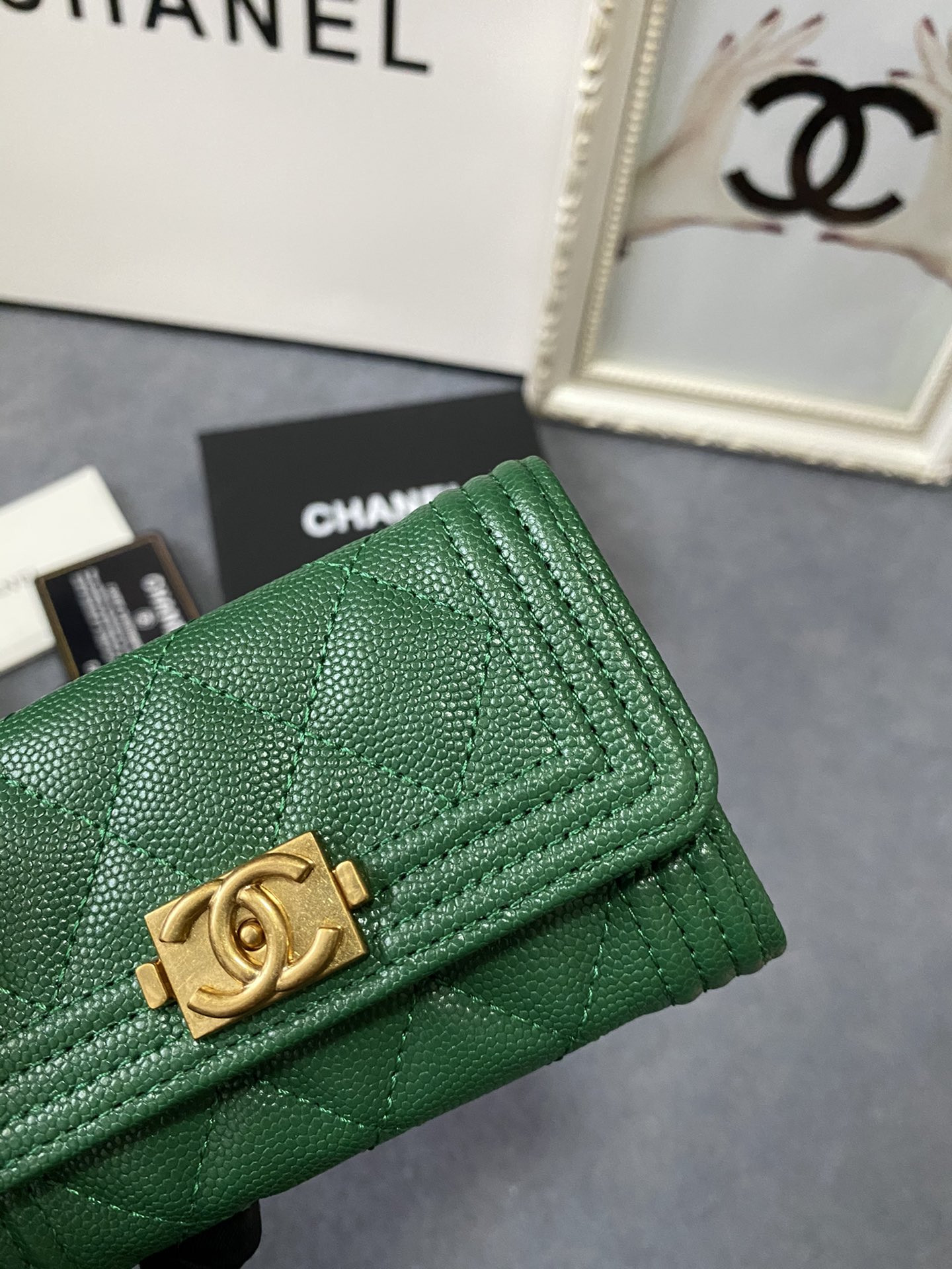 Ch**el FLAP WALLET 12-7CM