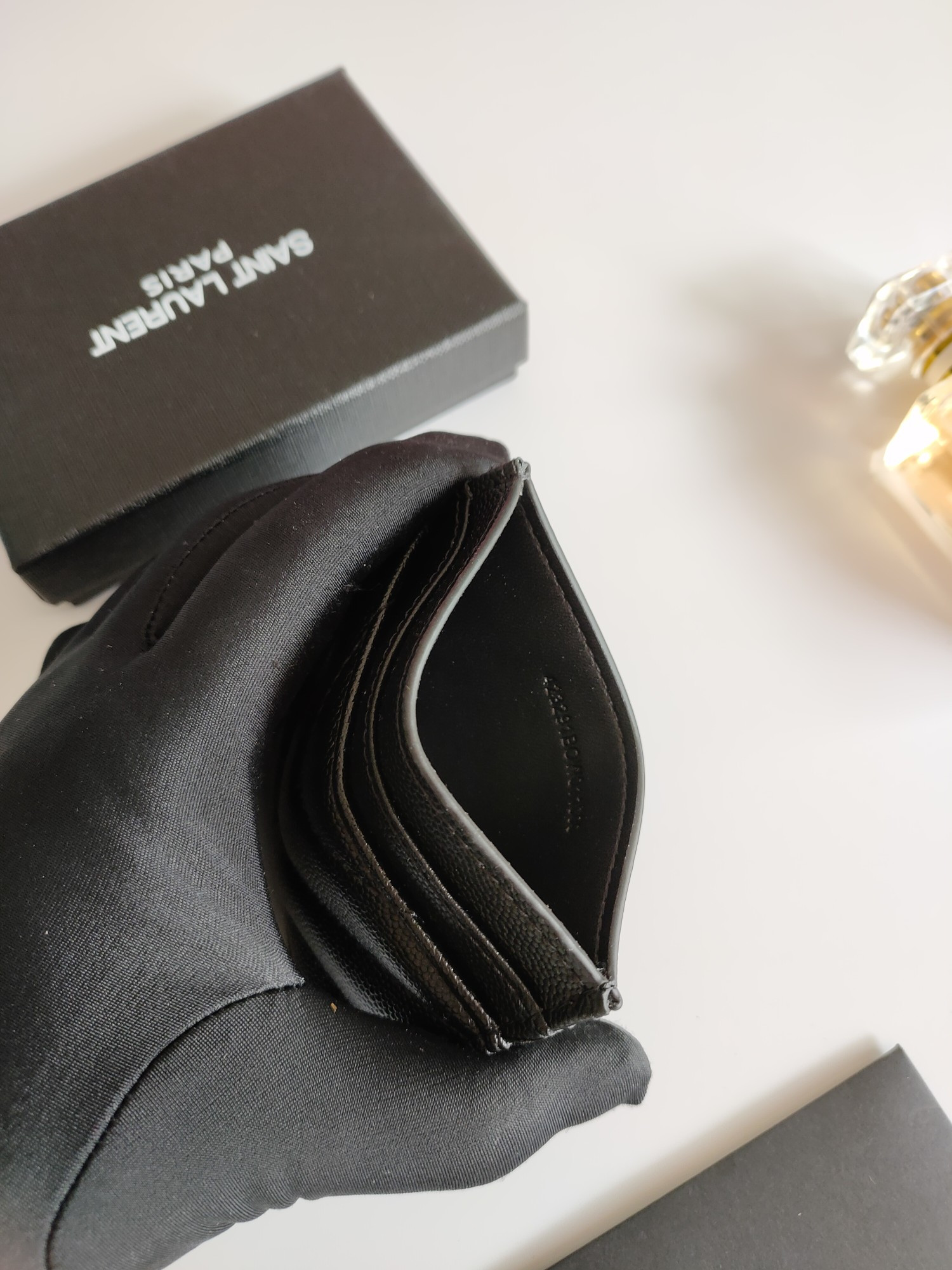 Y51 CARD HOLDER 10.5×7.5×0.5cm