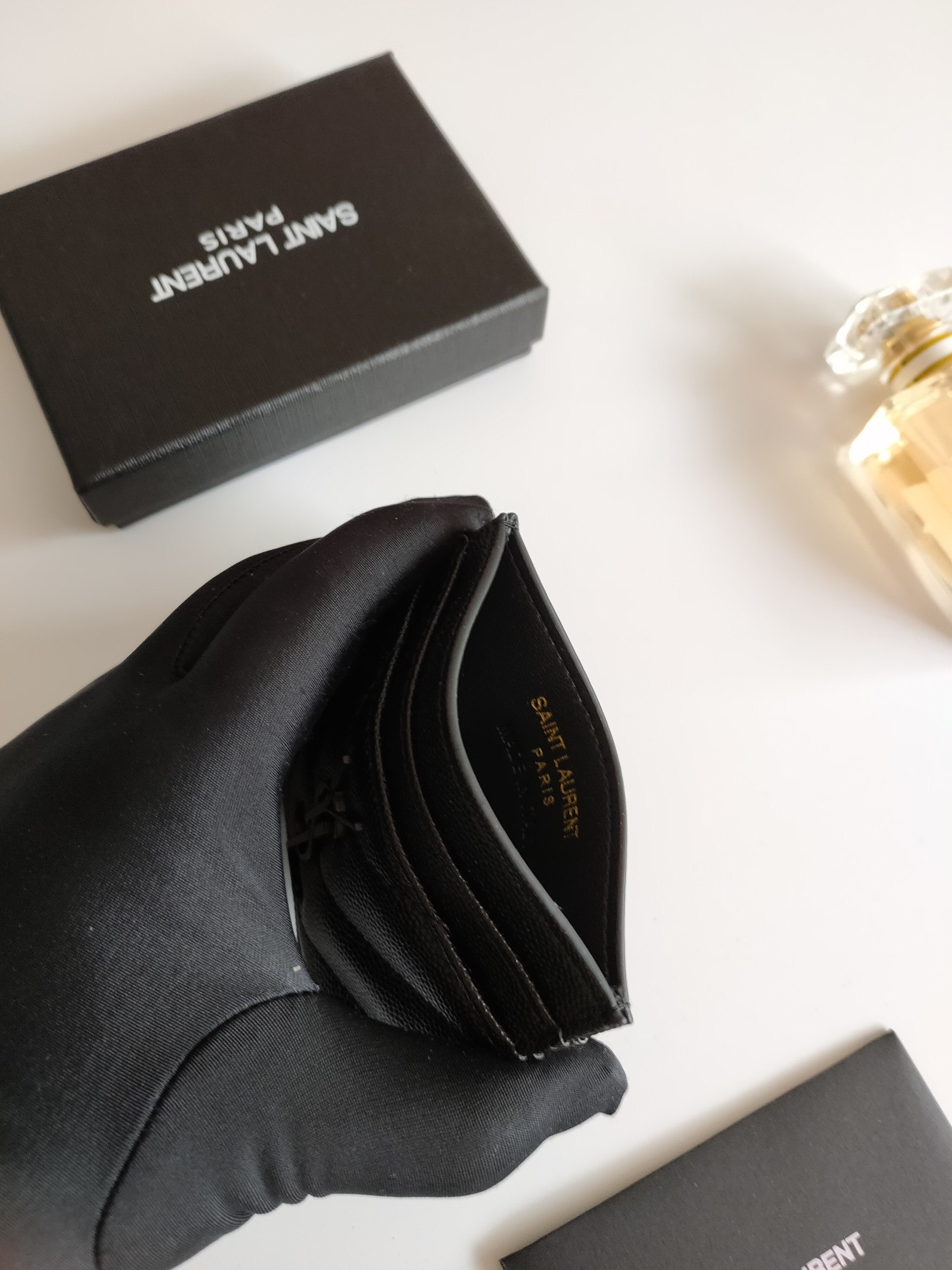 Y51 CARD HOLDER 10.5×7.5×0.5cm