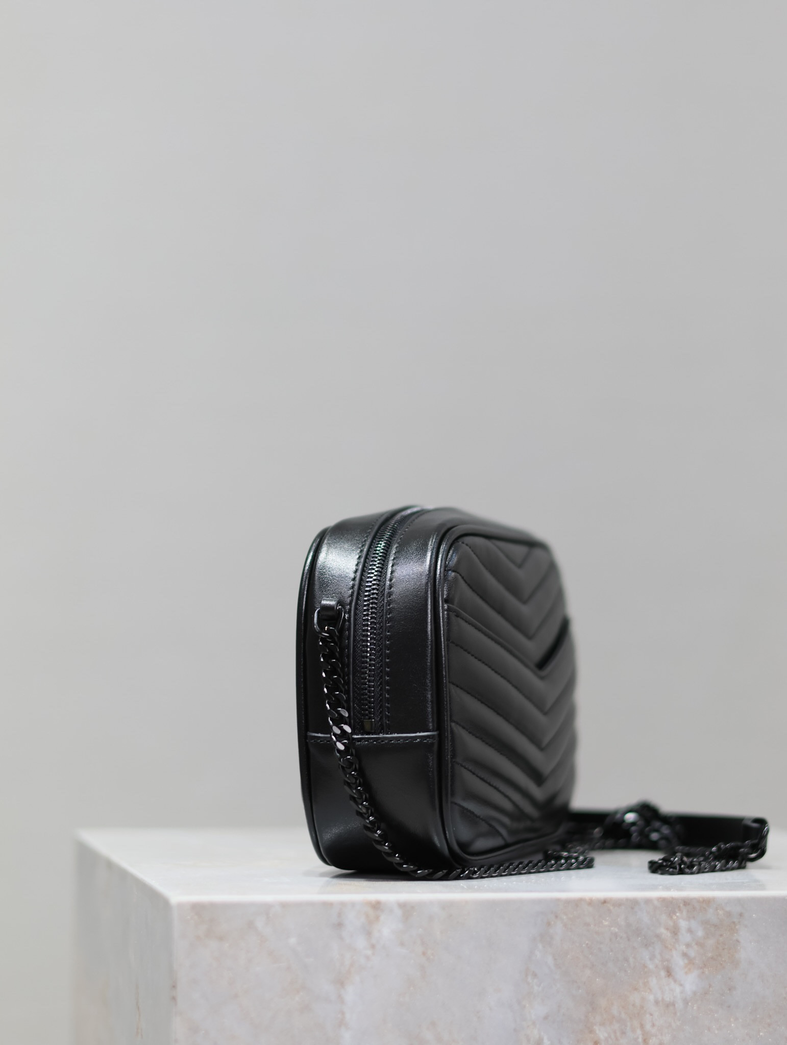 Y51 MINI LOU IN QUILTED LEATHER 7.5 X 4.1 X 2 INCHES